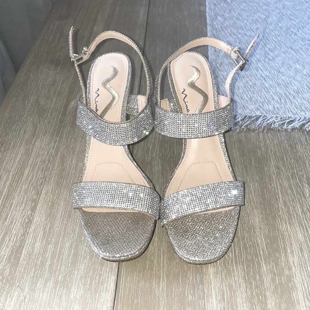 Womens size 8 nina sparkle dress shoe